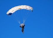 Ning与30激战TL分钟，爆冷胜负难料！库里焦点对战赛场气氛高涨